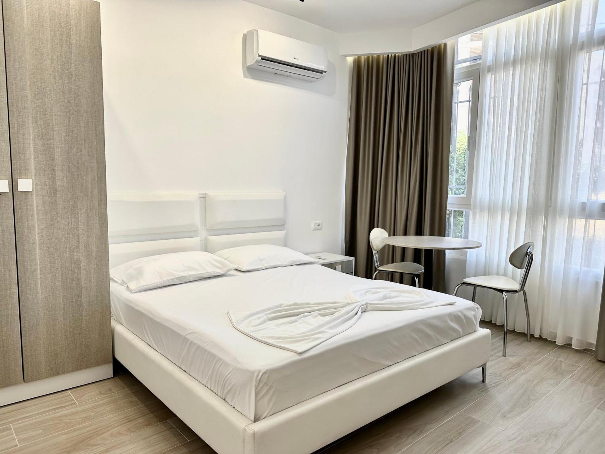 Al Mare Rooms Sarande Exterior photo