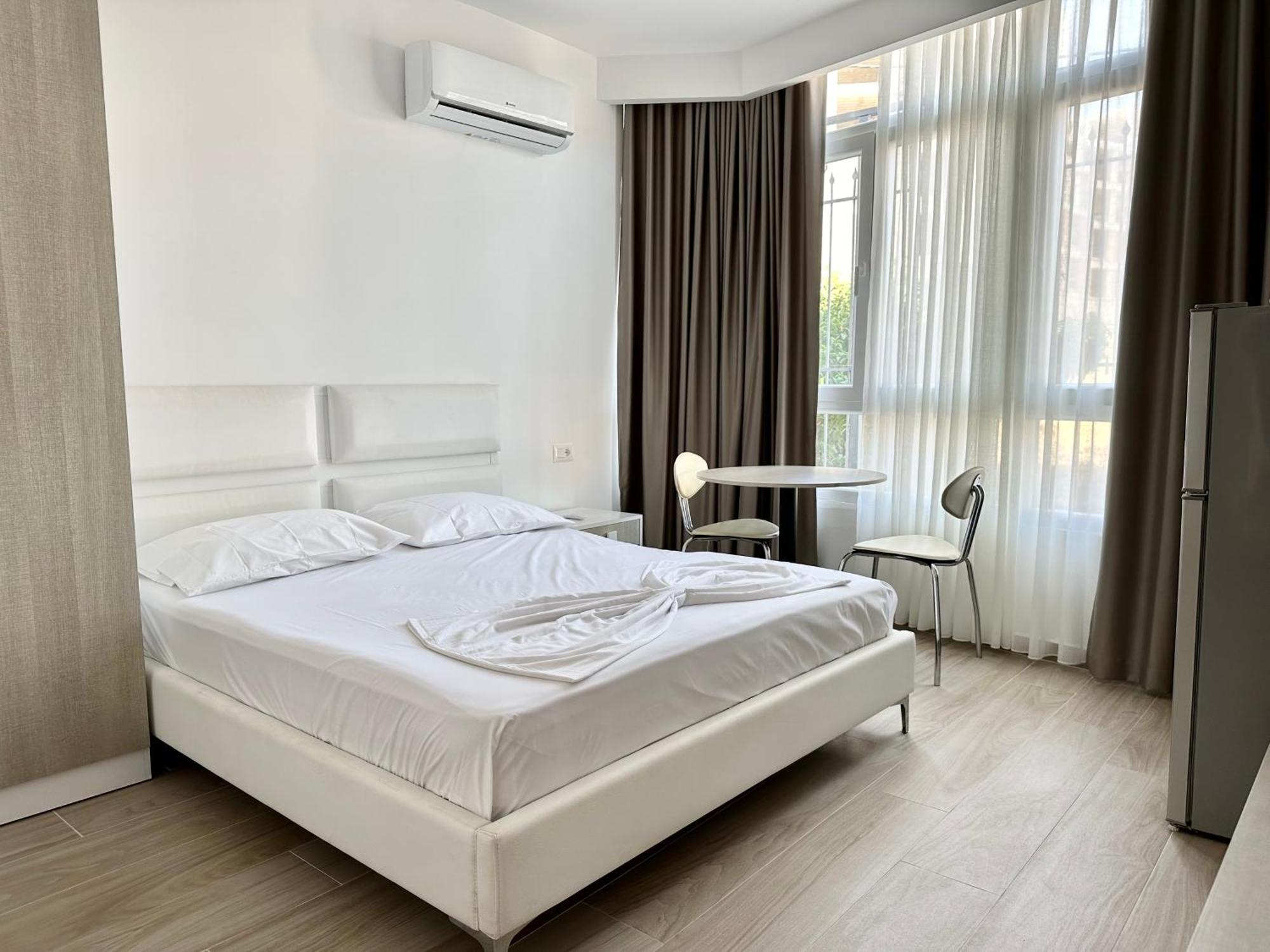 Al Mare Rooms Sarande Exterior photo