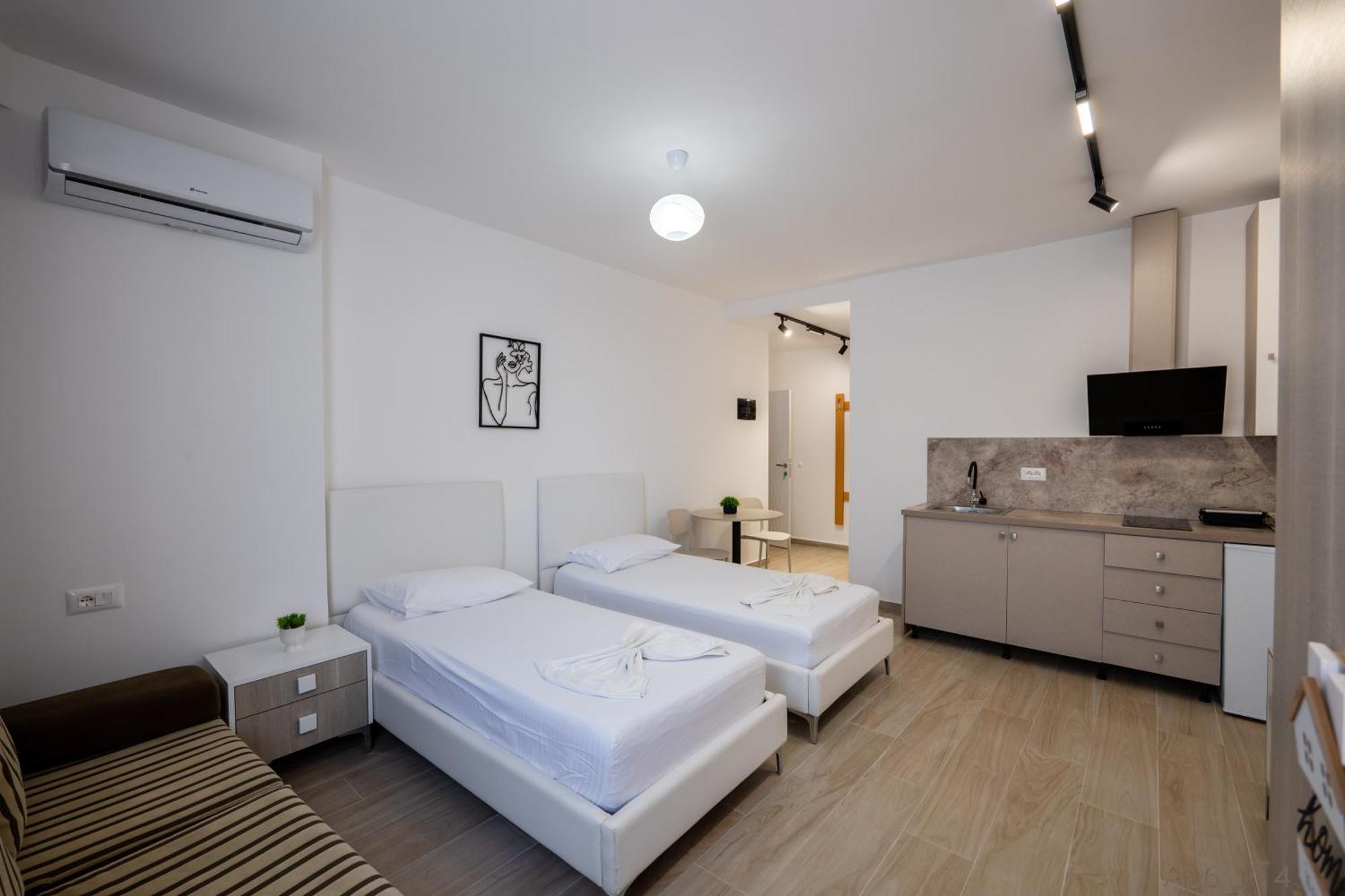 Al Mare Rooms Sarande Exterior photo